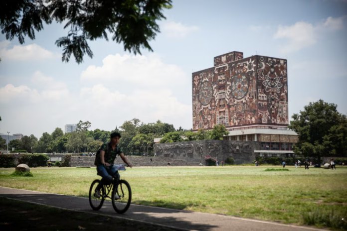 34HJ4SWGOFBCTCT3UHUCMFJ22A