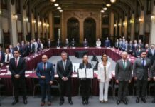 Sheinbaum y gasolineros renuevan acuerdo para limitar precio de gasolina a $24