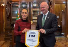 Claudia Sheinbaum recibe en Palacio Nacional a Gianni Infantino, presidente de la FIFA, a dos meses del Mundial 2026