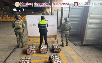 Marina incauta 137 kilos de cocaína en el puerto de Lázaro Cárdenas y detiene a cinco ecuatorianos