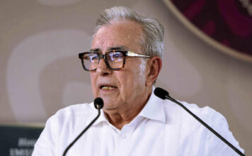 ‘Rocha debe ser juzgado’: oposición rechaza nueva licencia del gobernador de Sinaloa