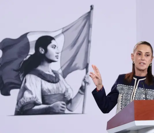 La regulación de la Inteligencia Artificial y su uso durante los procesos electorales como el que acaba de iniciar en México tendría que plantearse en un debate nacional, manifestó la presidenta de México, Claudia Sheinbaum.