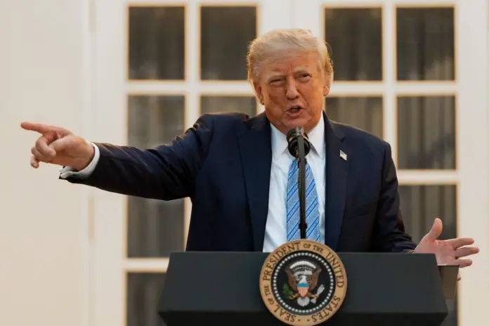 trump-prohibe-el-acceso-a-la-casa-blanca-a-cnn-y-msnow_90b7f20c-96ad-44bb-9e9b-128a660340ea_medialjnimgndimage=fullsize