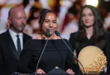 Charlyn Corral gana el premio a Delantera del Año en la gala del Balón de Oro 2026