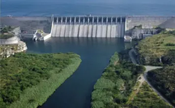 México cumple entrega mínima anual de agua a EU pese a sequía extrema: SRE