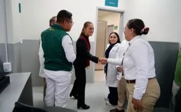 En Edomex, Sheinbaum invita a acudir al IMSS-Bienestar y destaca abasto de 98% de medicamentos