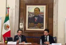 Zoé Robledo: diálogo con base trabajadora “piso por piso” en hospitales del IMSS